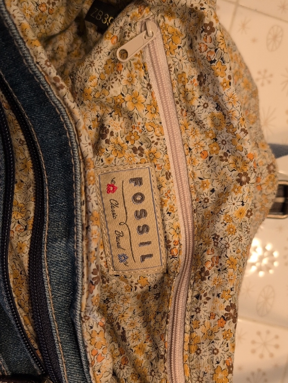 Fossil Casual Blue Denim Crossbody Bag - Adjustable Strap - Picture 8 of 8